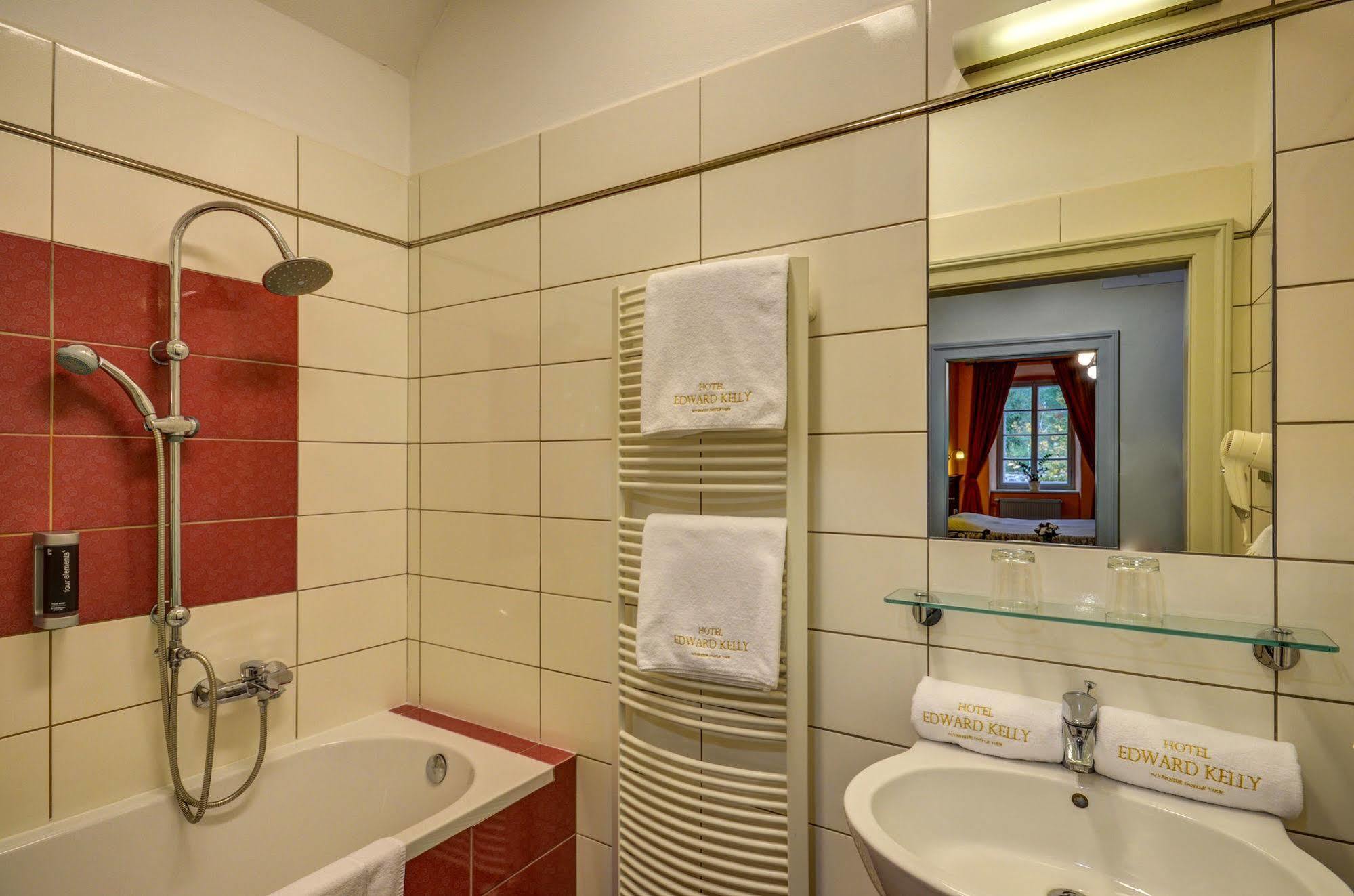 Český Krumlov Hotel Edward Kelly מראה חיצוני תמונה
