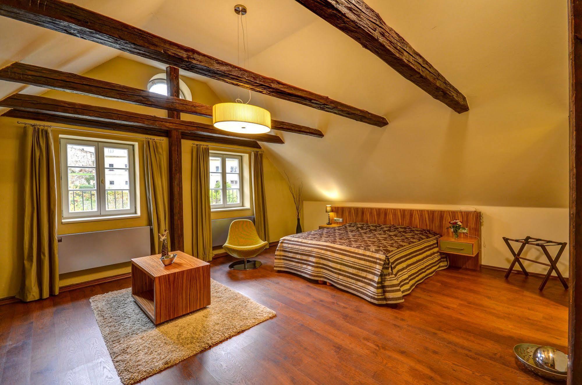 Český Krumlov Hotel Edward Kelly מראה חיצוני תמונה