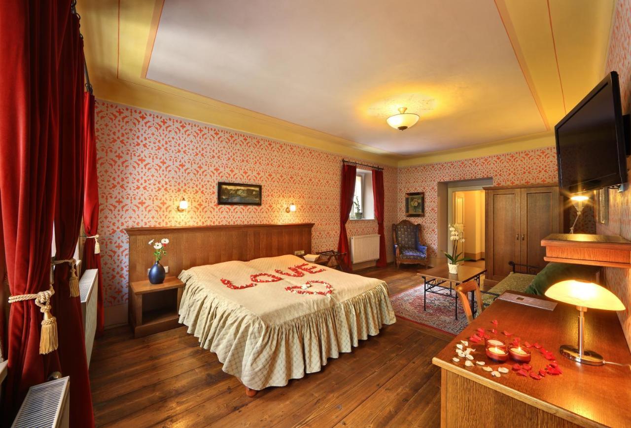 Český Krumlov Hotel Edward Kelly מראה חיצוני תמונה
